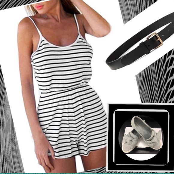 Women Sleeveless Backless Romper - Picture 2 of 5